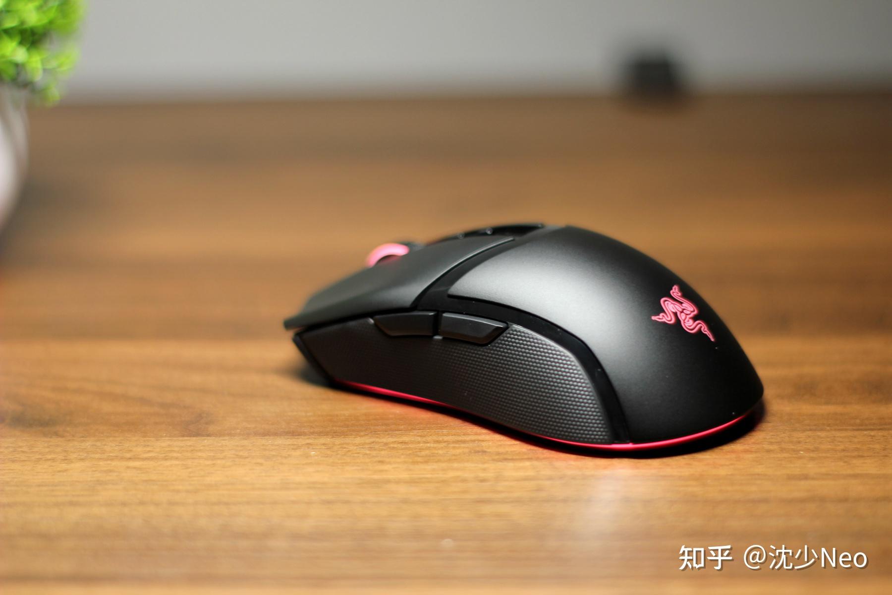 小巧而全能灯效还亮眼雷蛇眼镜蛇专业版cobrapro鼠标首发评测