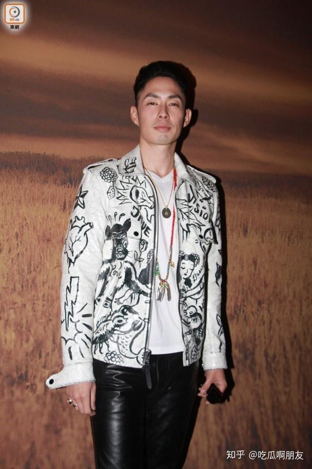 如x japan成员sugizo,周杰伦,吴建豪,冯德伦,「毛巾小开」贺锡敬等.