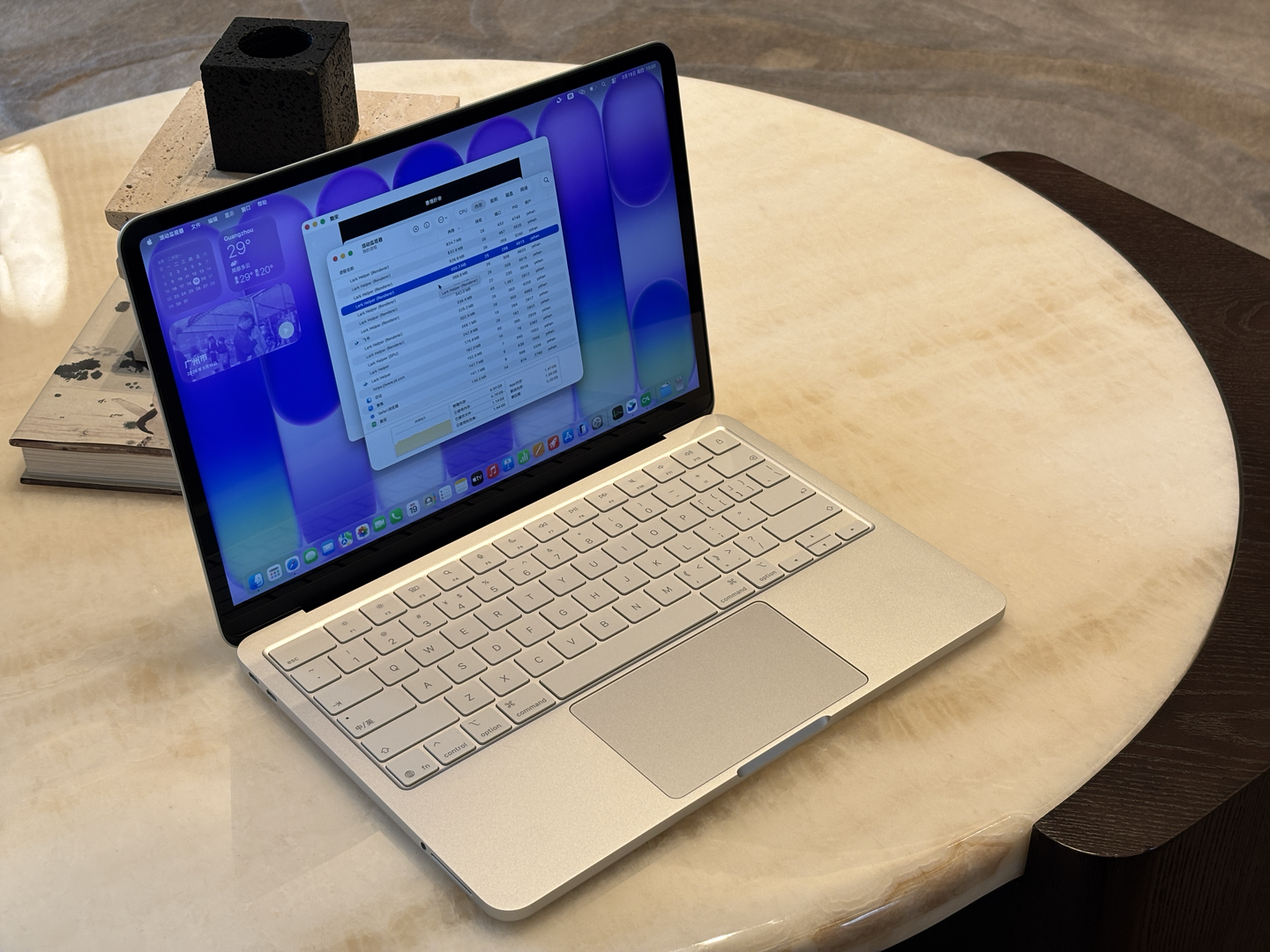 MacBook Neo 的一周使用体验分享,实际表现超预期