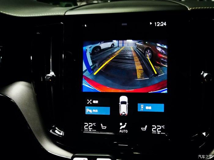 尤其遇到不规则车位或视线不佳的情况出现时 ,沃尔沃自动泊车系统可