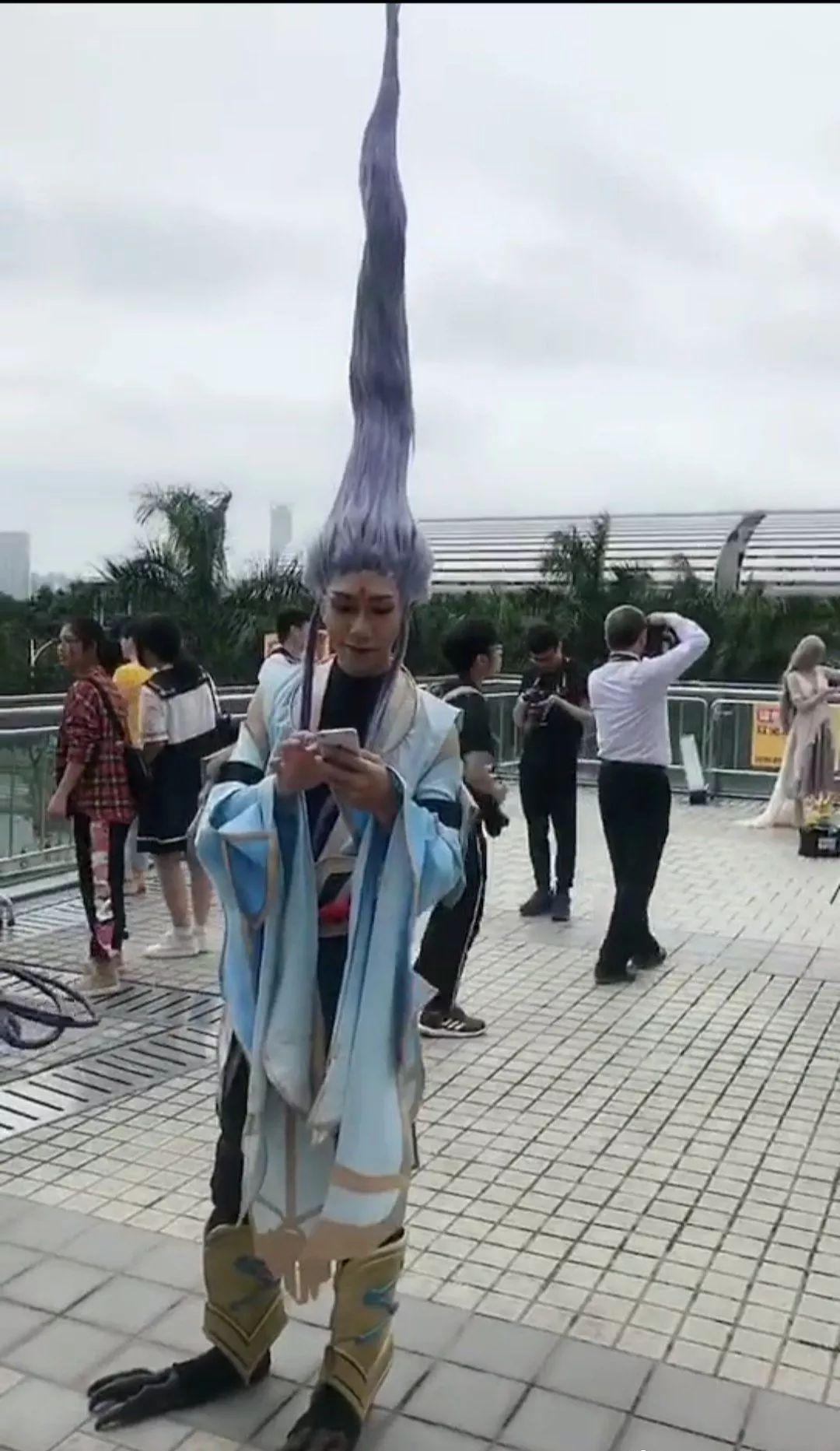 王者荣耀中的云中君本是一只孤鸟,在鬼谷子的转生之术下获得新生,既