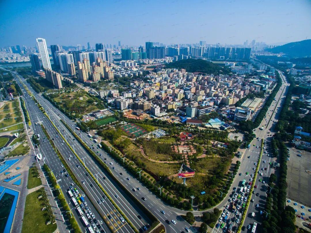 珠海大道及南湾大道向外行进,珠海致力在1小时内抵达港澳及湾区西岸