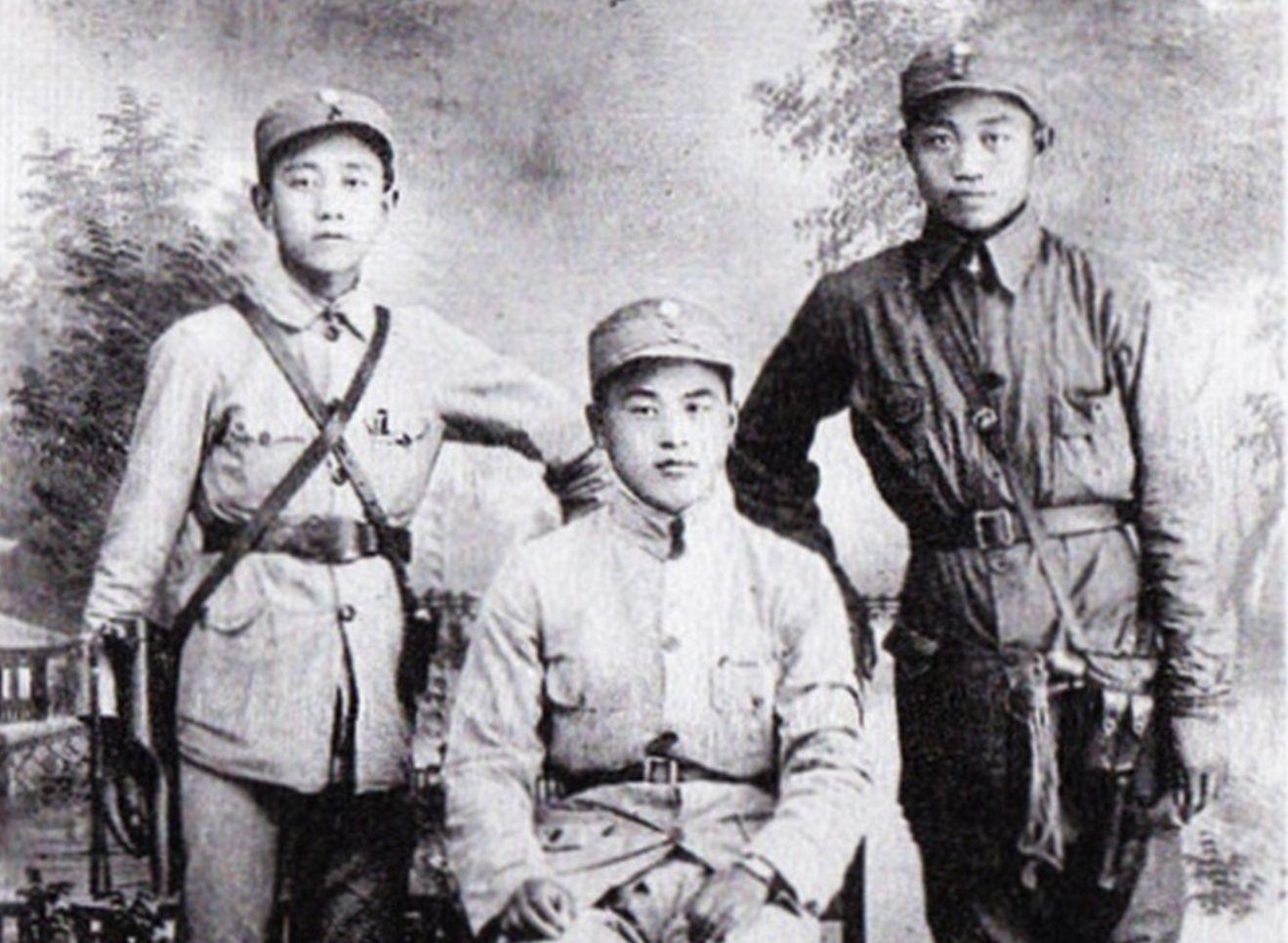 李德生三打土匪窝，匪首听到母亲在山下喊话，方寸大乱 - 知乎