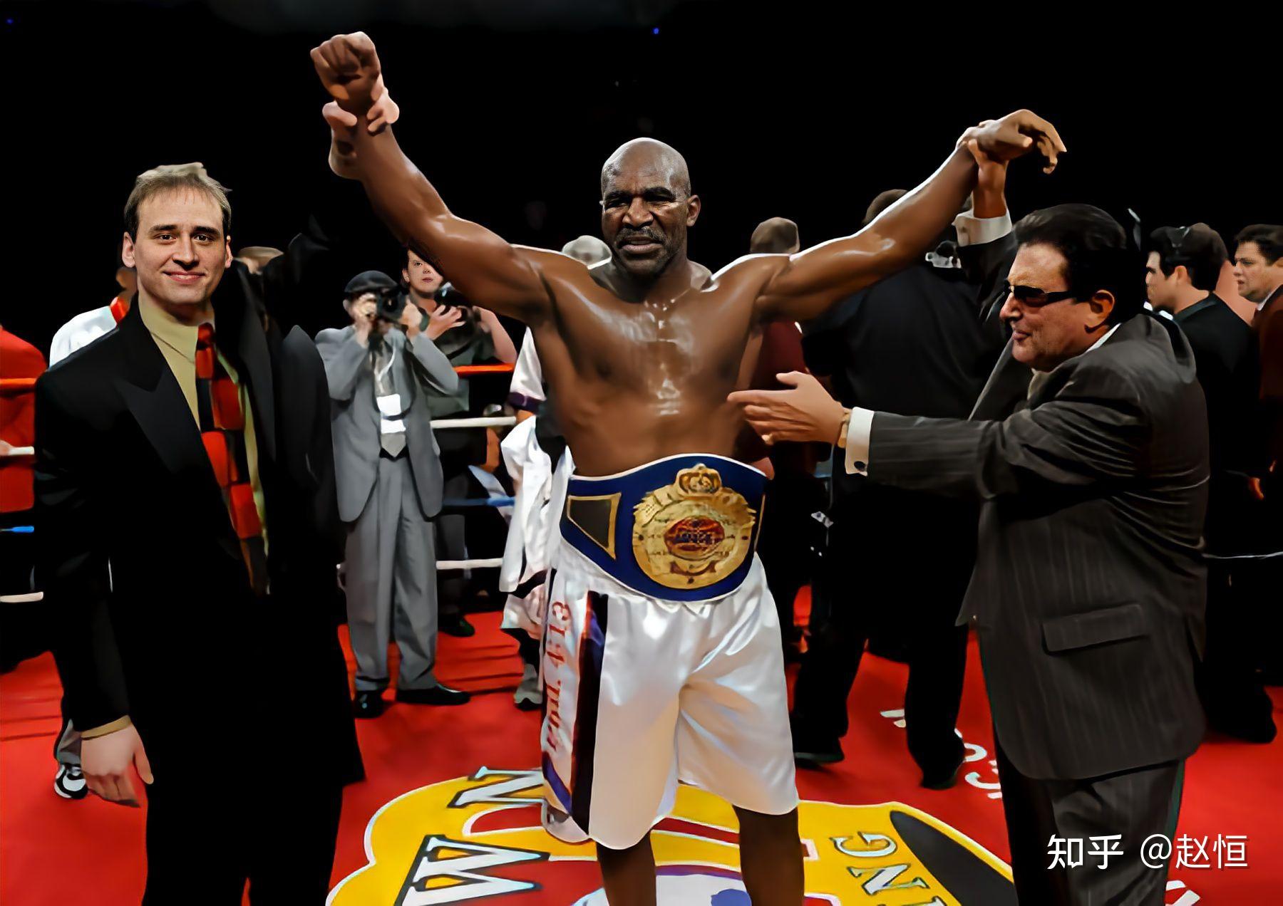 为了同伊万德·霍利菲尔德比赛,泰森先是放弃了wbc的王位,然后又在