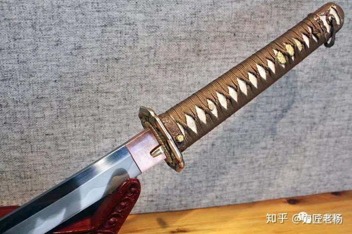 日本刀有直的吗?直刀好还是弯刀好? - 知乎