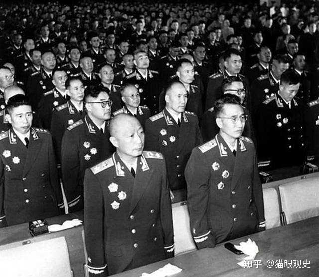 滕代远：资历和战功相当高，在1955年授衔时，为什么没有他？ - 知乎