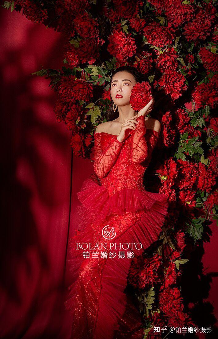 红色婚纱照有多高级这样拍火爆朋友圈