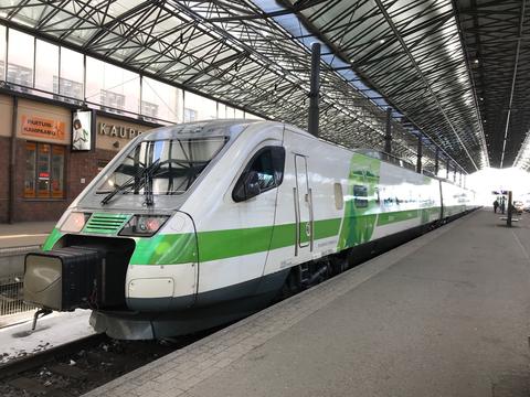 我补充一个芬兰 vr的涂装 sm3,眼尖的车迷可能会发现车身的断面结构跟