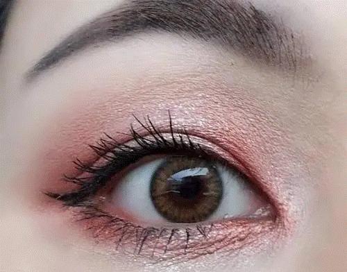 一招解决眼下卡纹卡粉大尴尬眼妆眼部显露问题方案