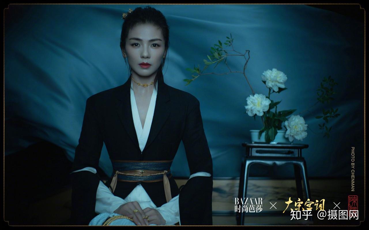 被刘涛的一组照片美到了能让蕾哈娜变唐朝美女的时尚芭莎绝了