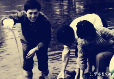 张艺谋管岳母叫什么 v2-c2d8abba3e48cffae403b0adc86a181f_r.jpg