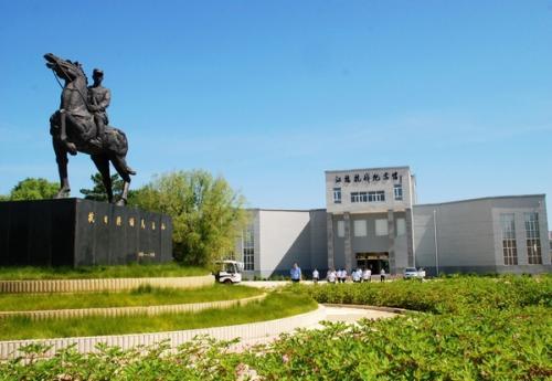 寻江桥抗战遗址树保家卫国初心黑龙江泰来红色旅游调研