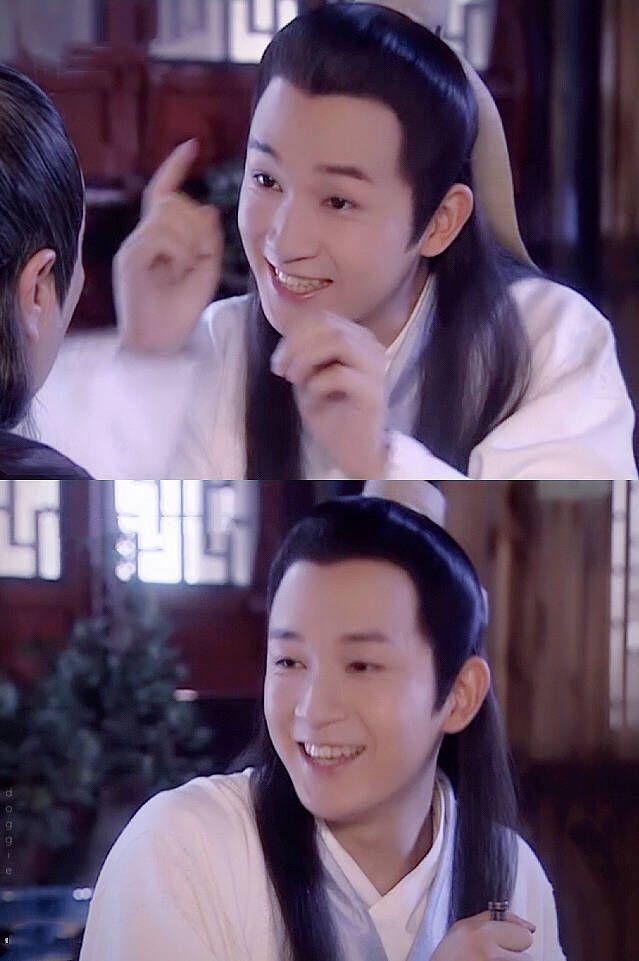 话说书生和蛇妖初次相遇在"半步多",后来相忘,再次相遇人间断桥.