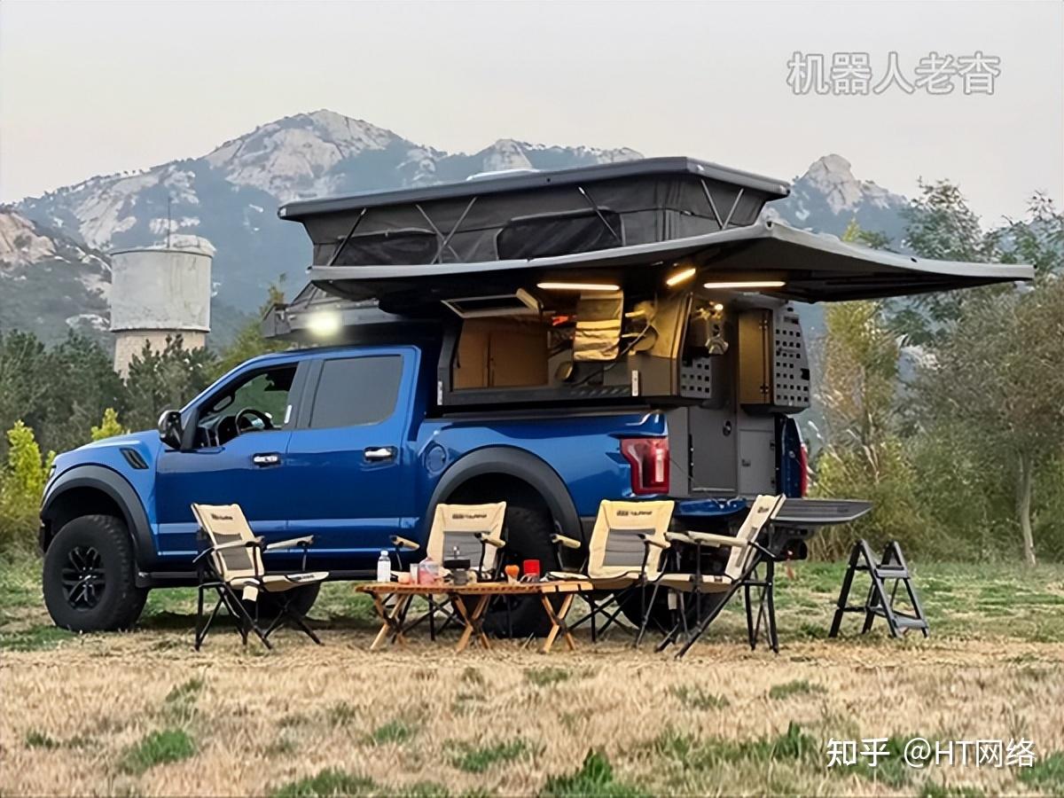 牛人用皮卡改装房车自驾游到山脚下皮卡背托房箱一样旅行露营