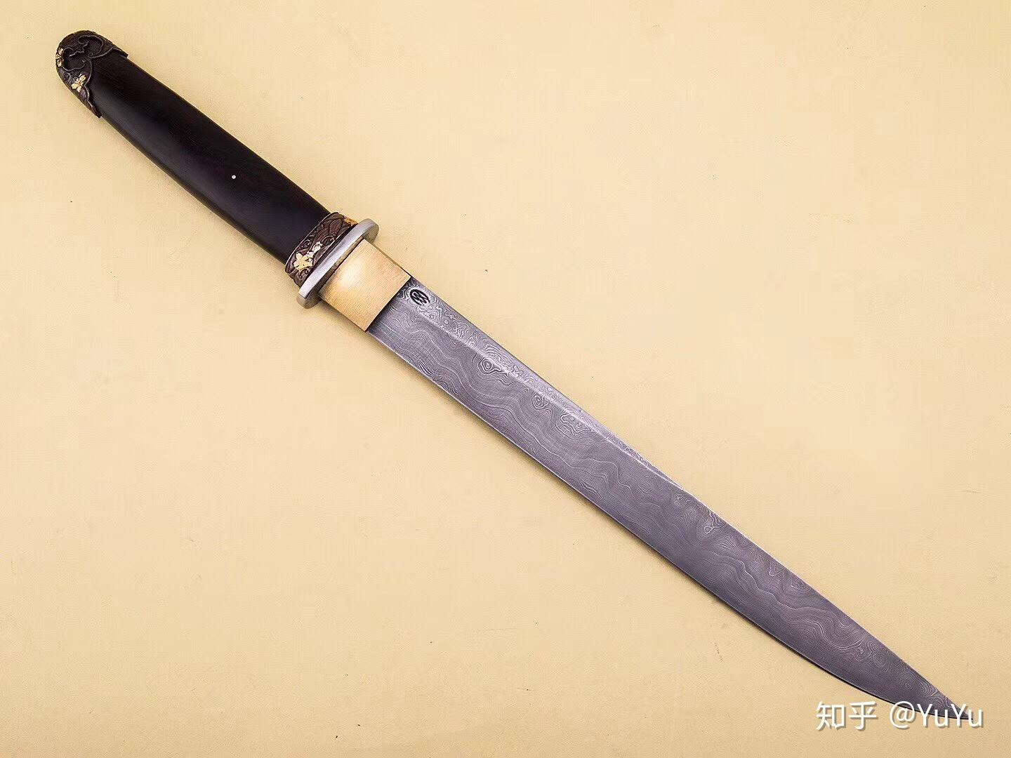 手柄和刀鞘选用精品黑檀木研磨而成刃长285厘米全长48