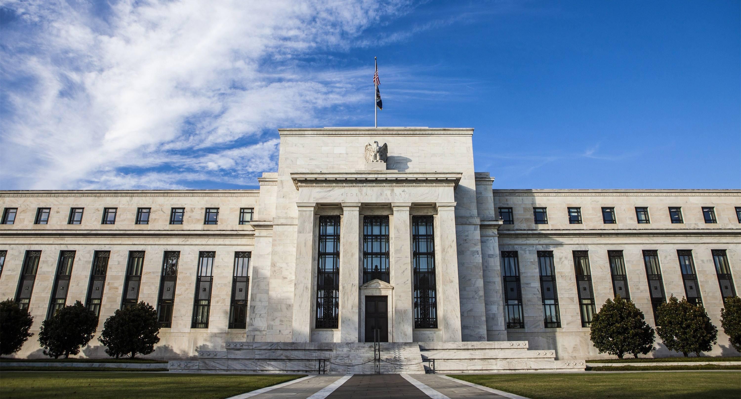 缩表是指中央银行减少资产负债表规模的行为.