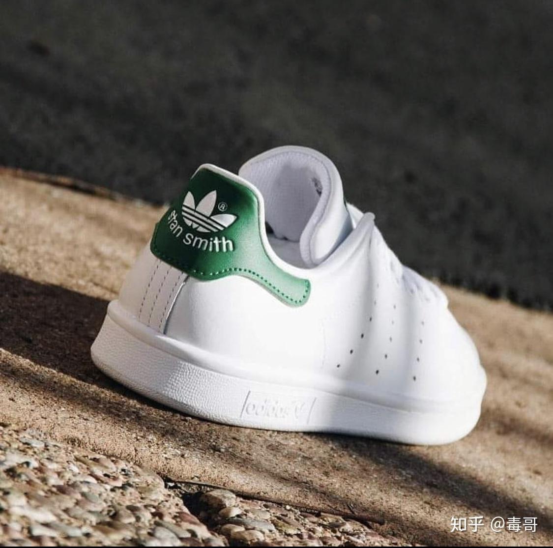 adidas gazelle silver green womens adidas White Superstar 82 SFTM Sneakers