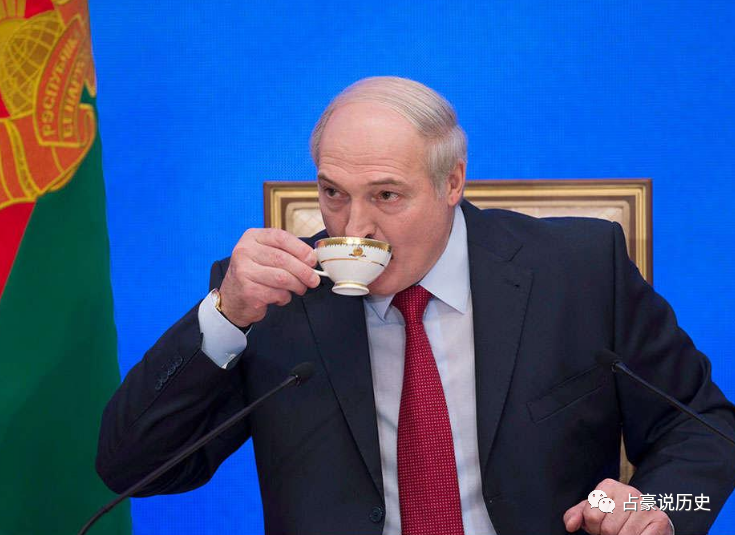 这点从来没变过武契奇也许有自己的无奈,4月份德国外交官出人意料地