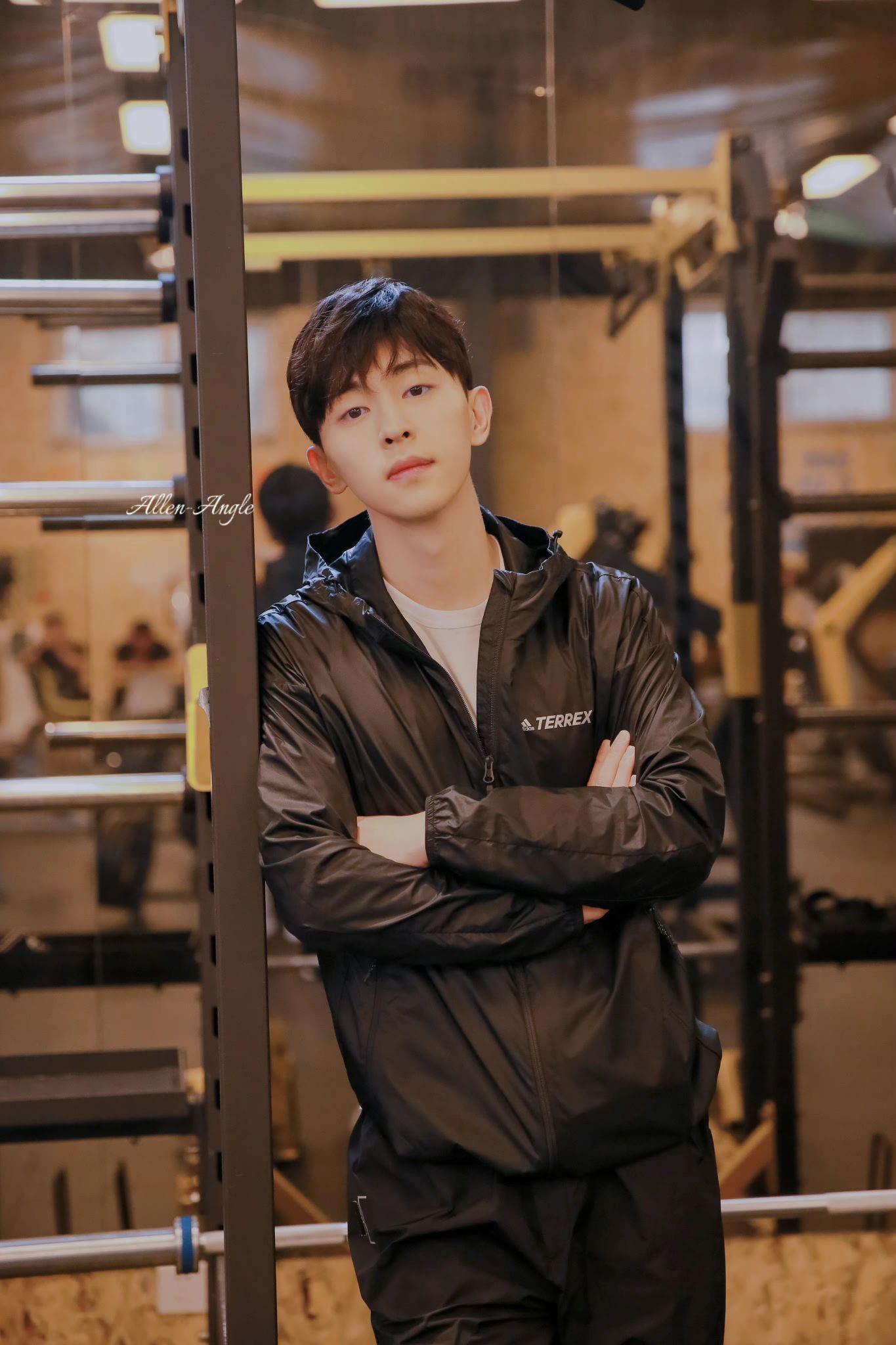 邓伦我走过的每一步都是为了与你相遇