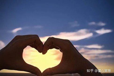 怎么让自己变得温柔起来 v2-c4220598deceeff4e3248170717a78bf_r.jpg