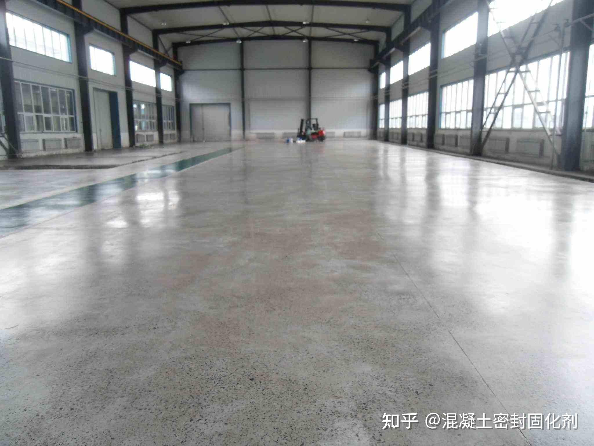 走进金刚砂耐磨地坪的世界