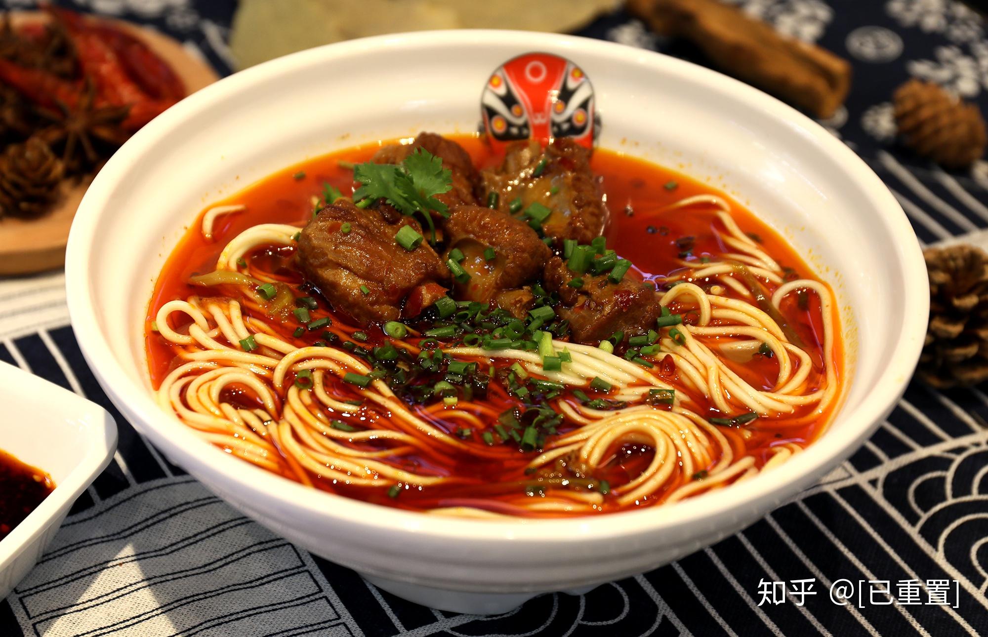 聚申餐饮的欢辣季重庆小面排骨面重庆小面连锁店选择什么品牌加入联盟