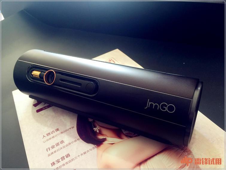 坚果p1智能移动影院私人订制大屏时代到来坚果p1投影仪评测