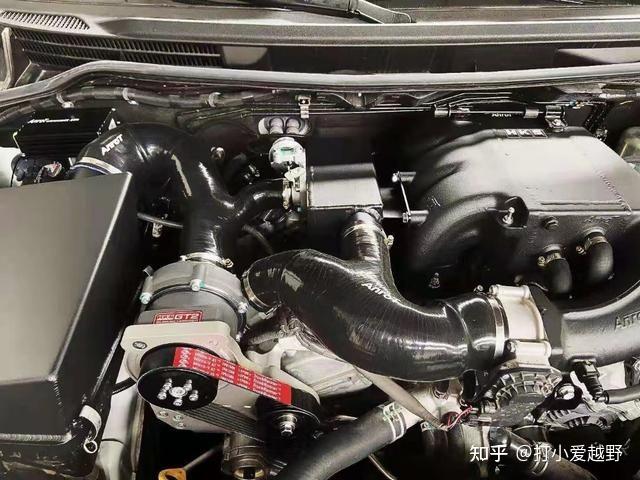 丰田神车兰德酷路泽4000机械增压加持堪称完美动力提升40赶超57