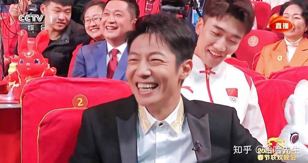 几句话就让台上的岳云鹏直呼:撒贝宁是不是疯了?