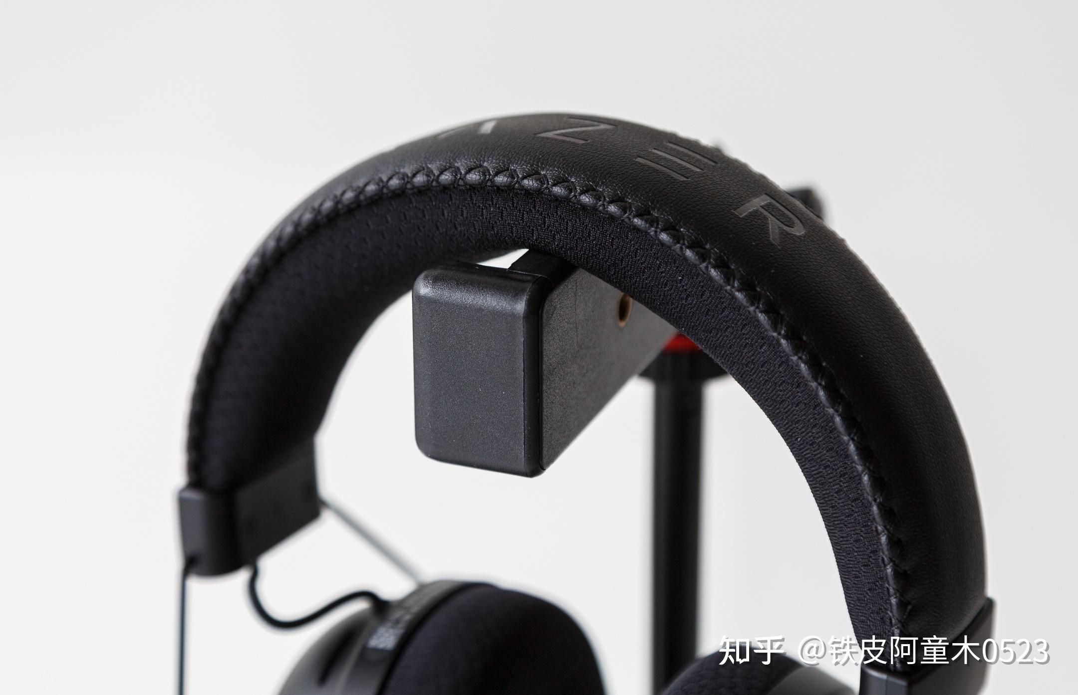 雷蛇旋风黑鲨v2专业版usb-c(2.4g 蓝牙)—ps5电竞玩家的首选耳机