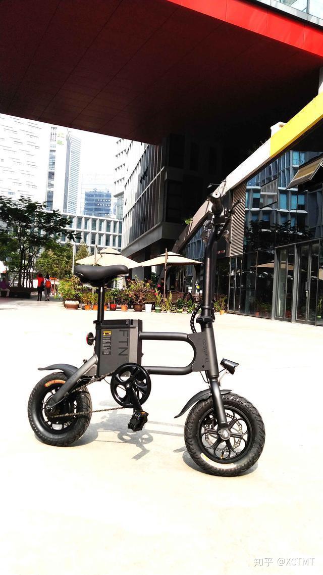 电动车看多了,ftn这头梵牛电动车不仅仅很微电轻巧还可以接小孩