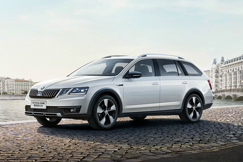 子弹说车丨操控与实用合一15万级紧凑级旅行轿车导购