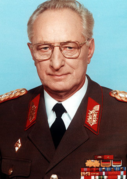 耄耋老人的世纪人生东德人民军大将凯斯勒小传