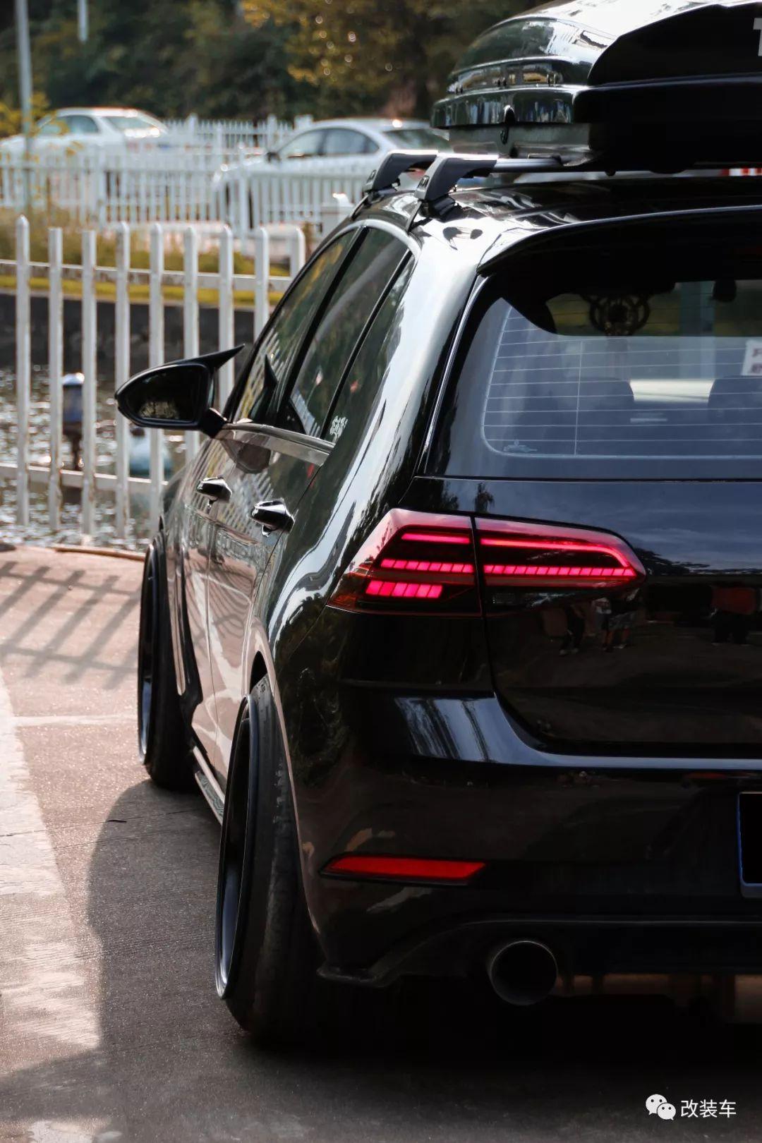 轻改后200多匹的高尔夫rline变身拉货改装两不误的黑武士