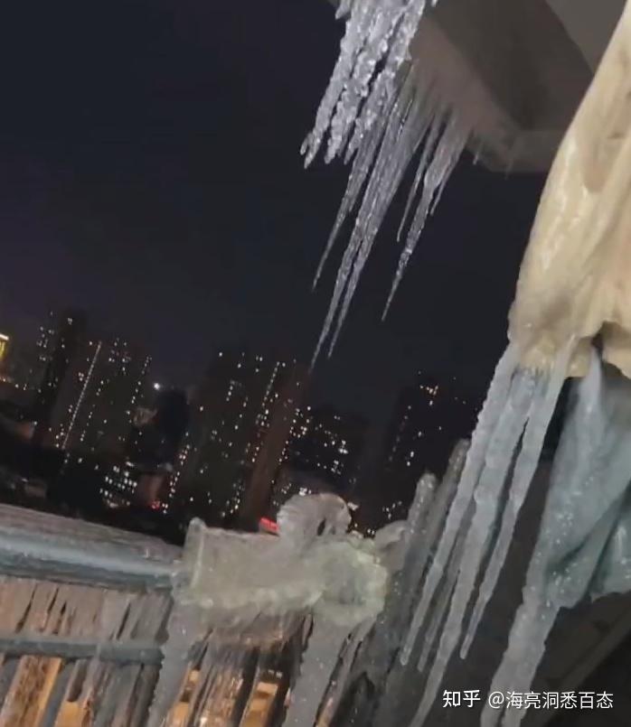 冻雨来袭,武汉一居民家阳台成“冰雪世界”,它是怎么形成的? - 知乎