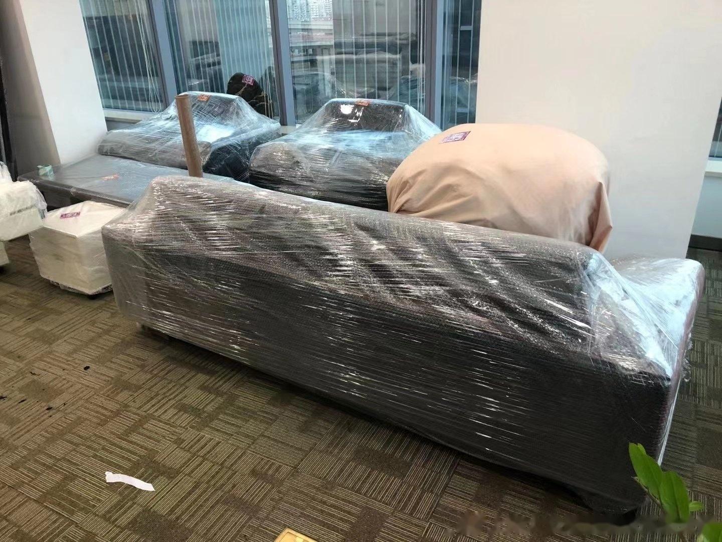 长宁区企业搬迁公司搬运单位搬场家具拆装桌椅打包运输4006-135-889
