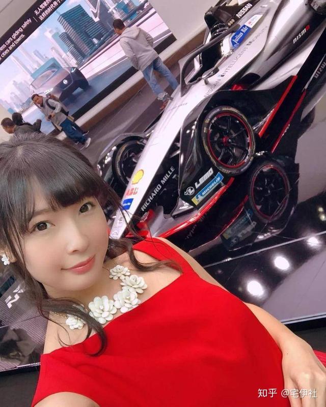 川崎あや的苗条曲线