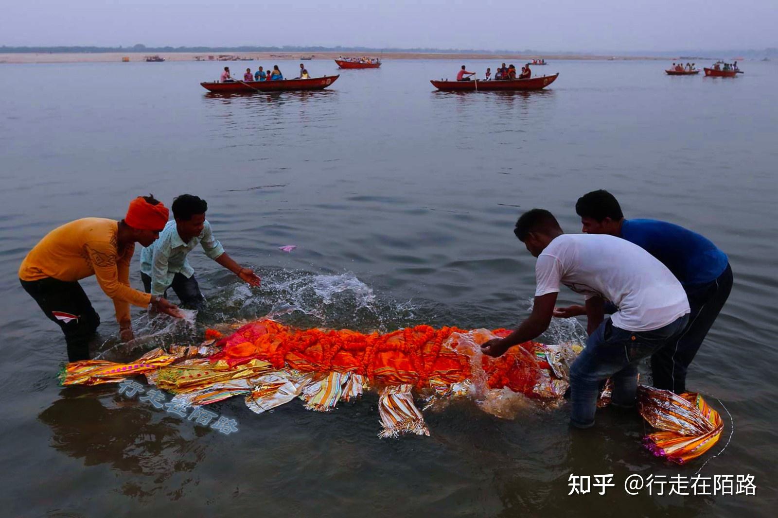 拖垮印度的恒河:大肠杆菌超标20万倍,威胁4亿人的健康 - 知乎