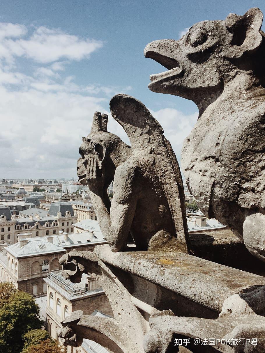 你随意地播撒快乐与灾难——《恶之花》夏尔·波德莱尔