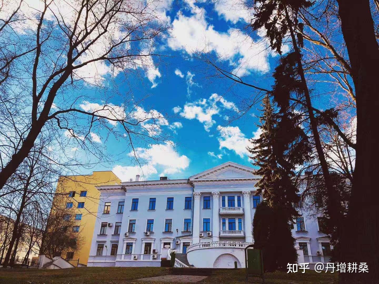 白俄罗斯国立美术学院图片