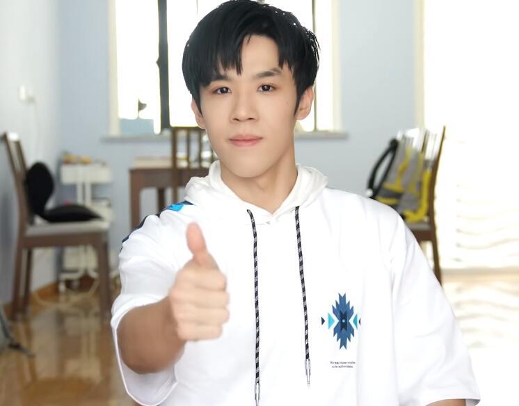 哪怕没有关注他也应该听说过他的名字,毕竟老番茄可以在b站up主一哥的