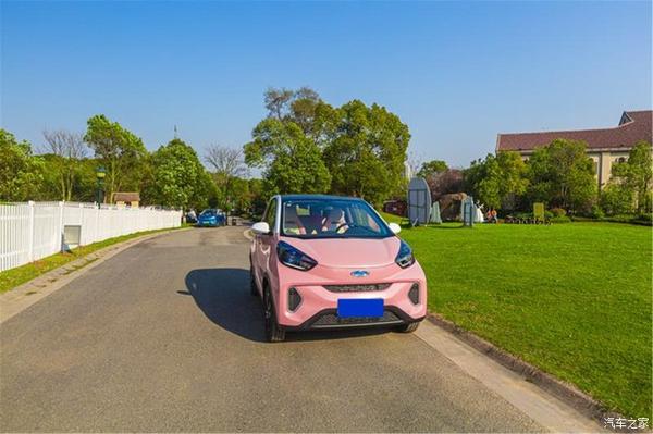 很适合女生用的车奇瑞eq1女王版小蚂蚁试驾感受