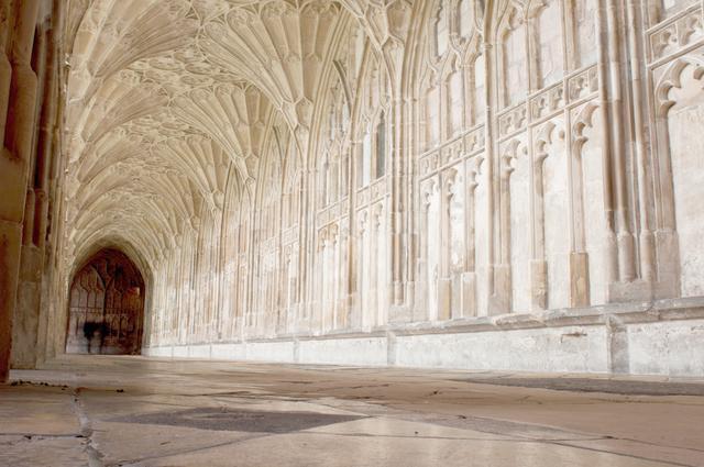 霍格沃茨走廊——格洛斯特教堂回廊