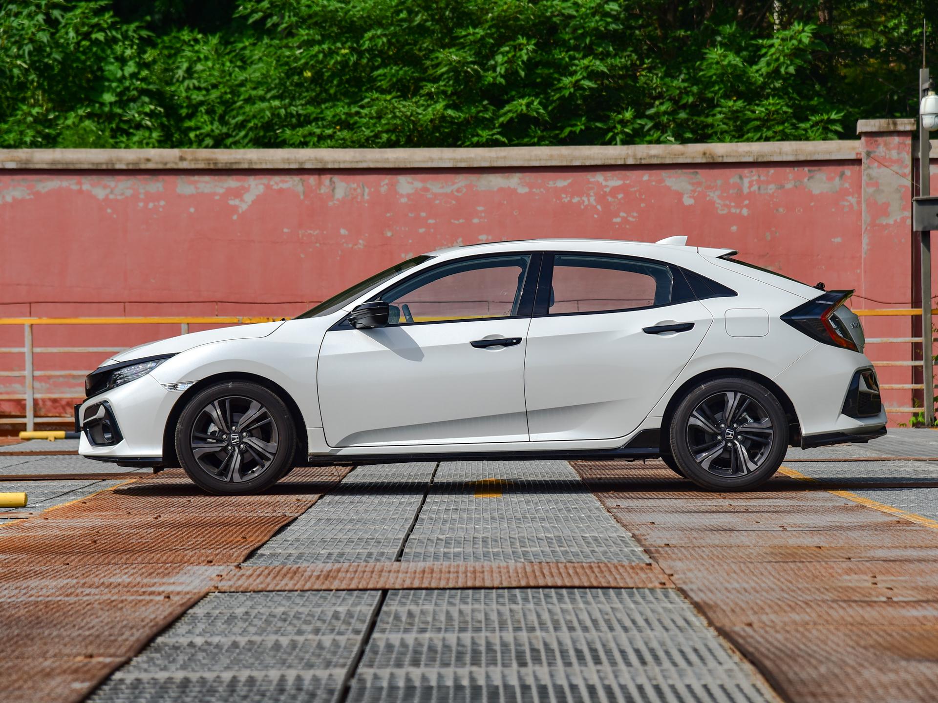 除了实用还要性能范儿三款15万级运动型两厢轿车推荐