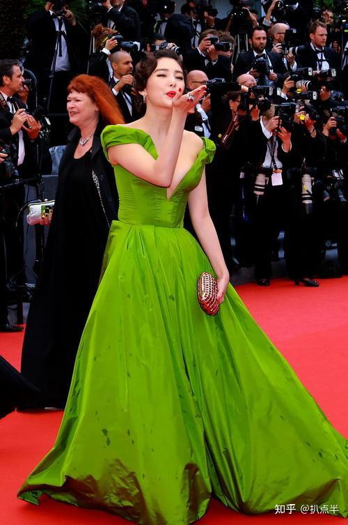 顶流云集的星光大赏是95后的天下杨紫带你梦回长相思