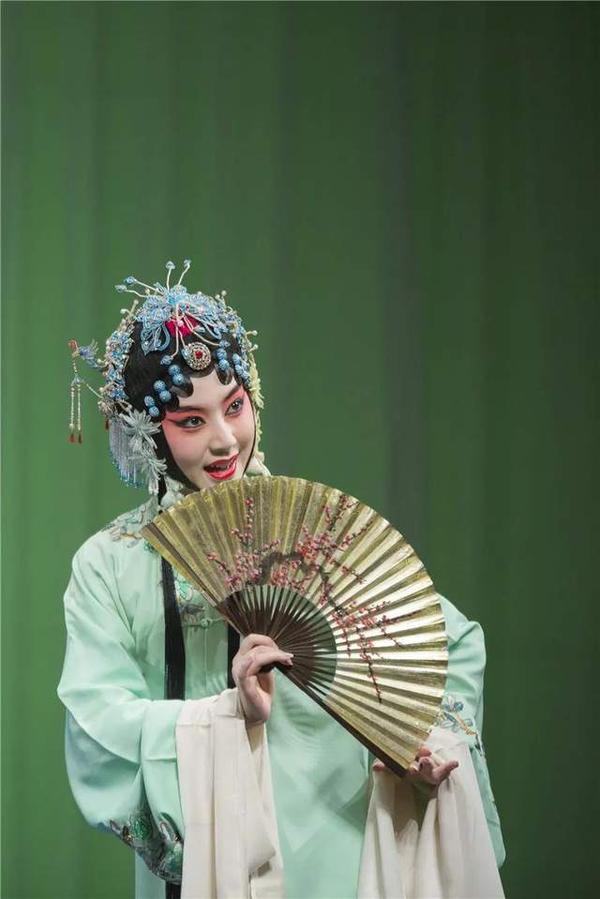 东方魔幻人鬼情未了昆曲牡丹亭