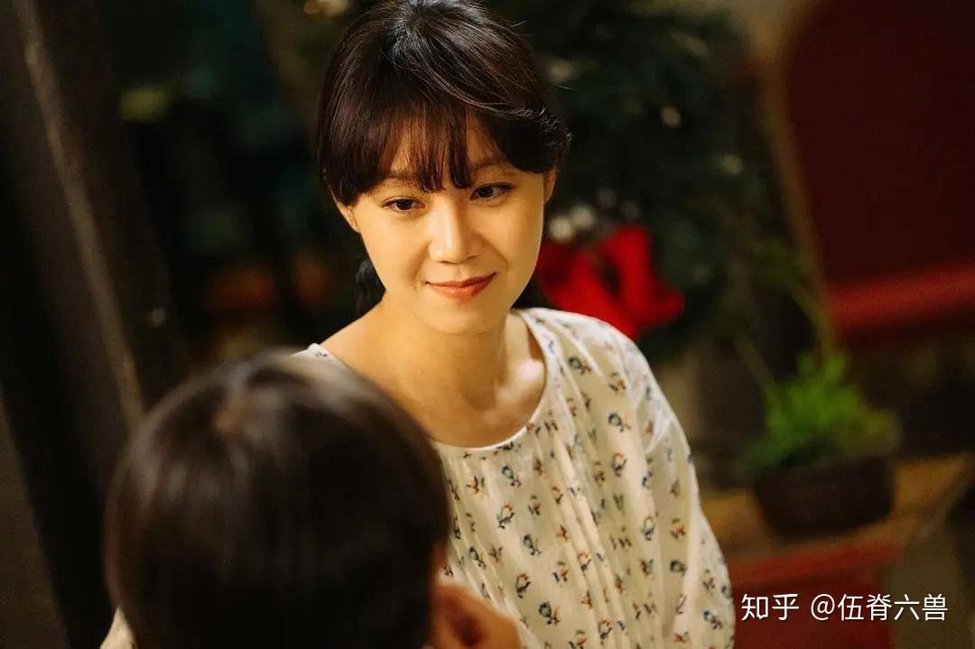 孔孝真新剧大结局收视破20成爆款庆功会上抑制不住情绪大哭