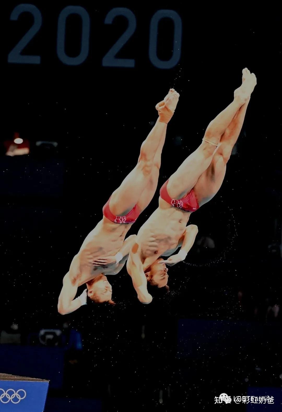 网罗史上最全最新的陈艾森照片火爆同志社群的完美身材男神彩虹奶爸