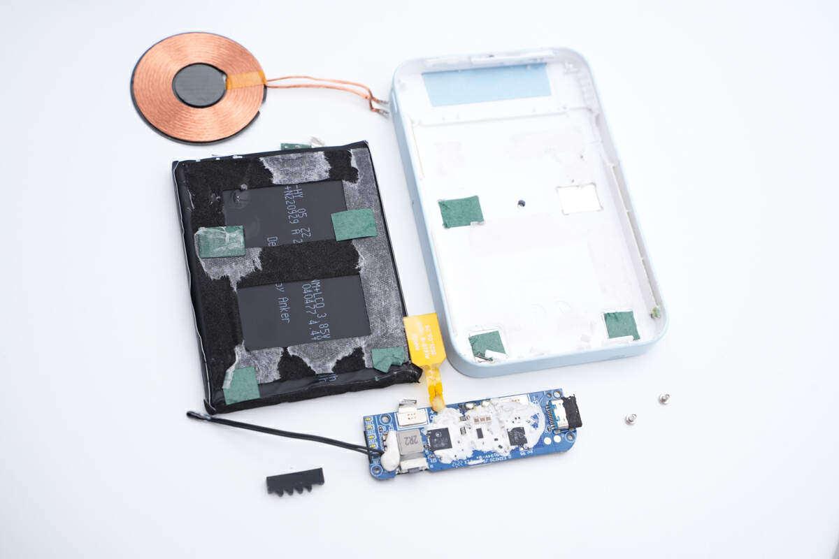 拆解报告:anker安克新款maggo带支架磁吸充电宝a1614 - 知乎