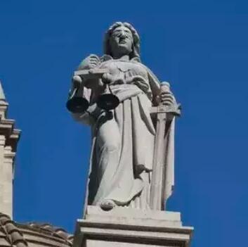 朱斯提提亚,通称"正义女神"(lady justice),是一位古罗马的拟人化神祇
